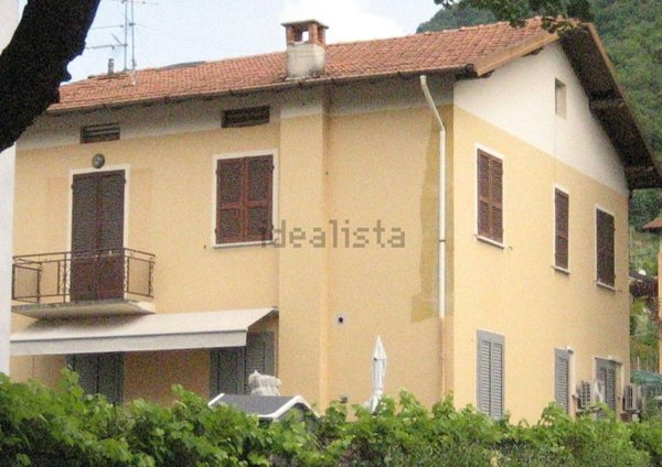 casa indipendente in vendita a Salò