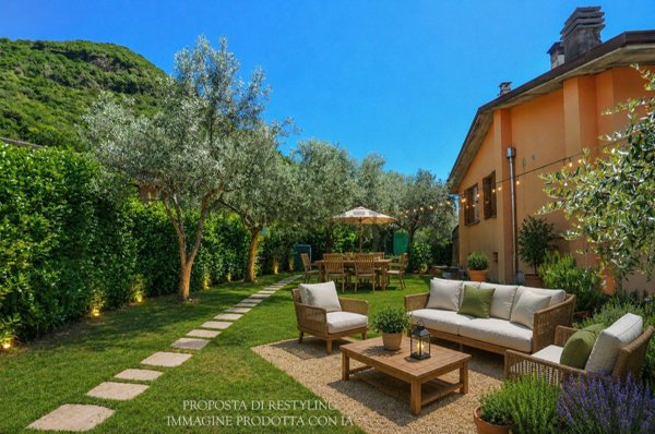 casa indipendente in vendita a Salò in zona Renzano
