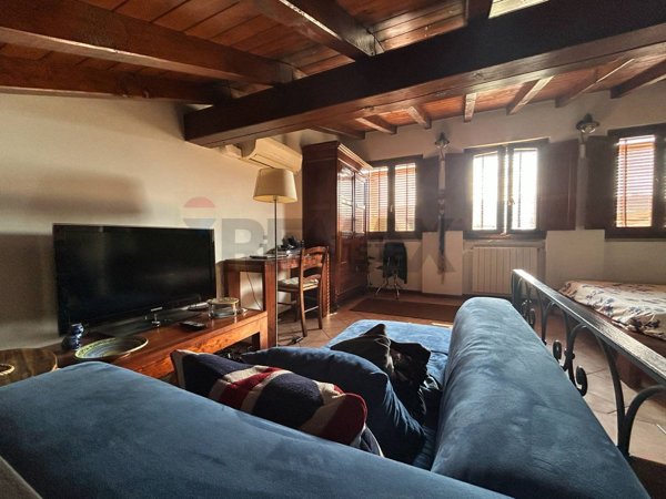 appartamento in vendita a Salò in zona Villa