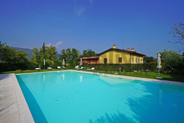 appartamento in vendita a Salò in zona Cunettone