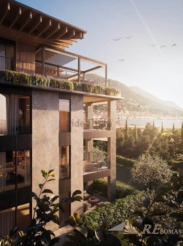 appartamento in vendita a Salò in zona Villa