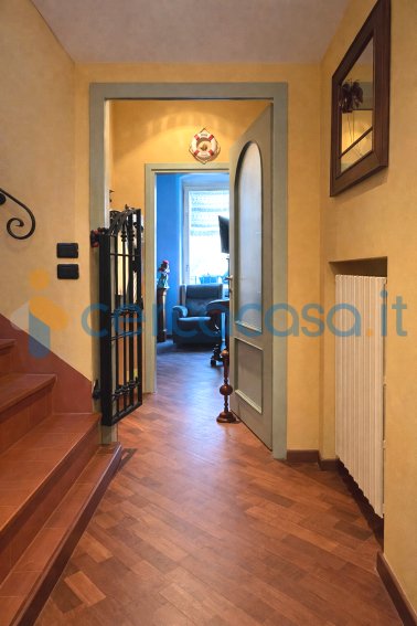 appartamento in vendita a Salò in zona Villa