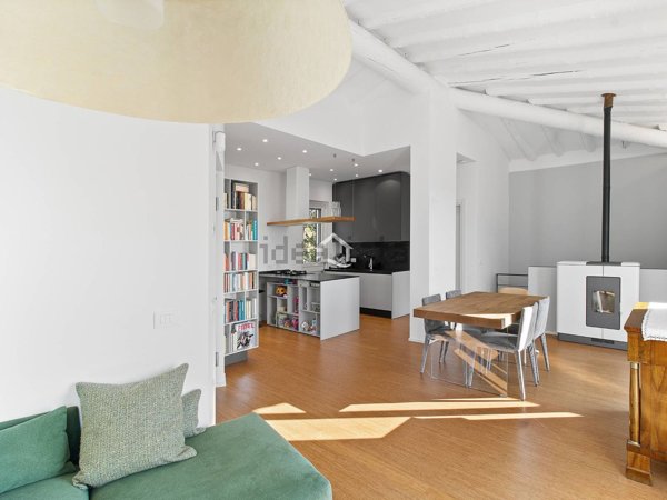 casa indipendente in vendita a Salò in zona Serniga