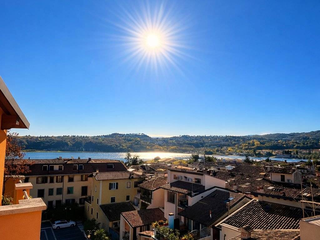 appartamento in vendita a Salò in zona Villa