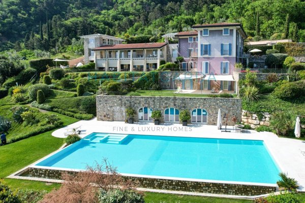 casa indipendente in vendita a Salò