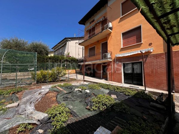 casa indipendente in vendita a Salò