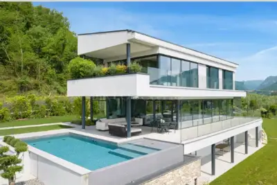casa indipendente in vendita a Salò in zona Villa