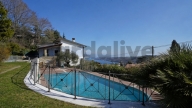 casa indipendente in vendita a Salò in zona Villa