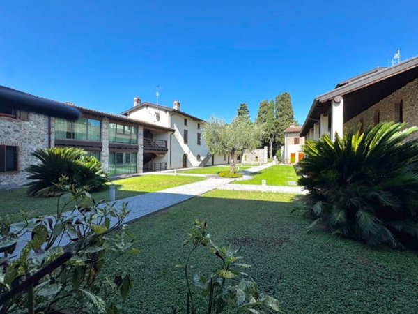 appartamento in vendita a Salò in zona Cunettone