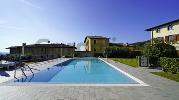 appartamento in vendita a Salò in zona Serniga