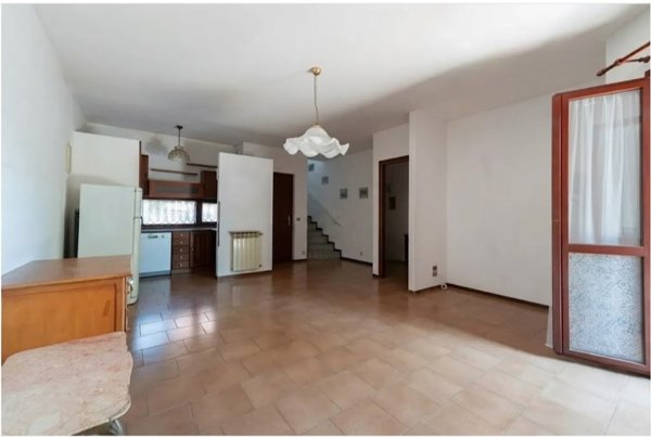 casa indipendente in vendita a Salò in zona Villa