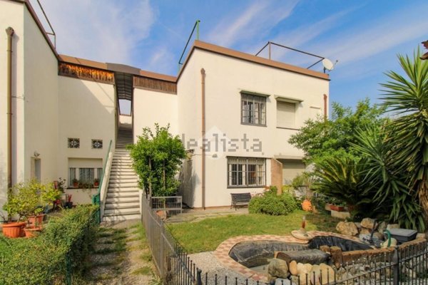 casa indipendente in vendita a Salò in zona Cunettone