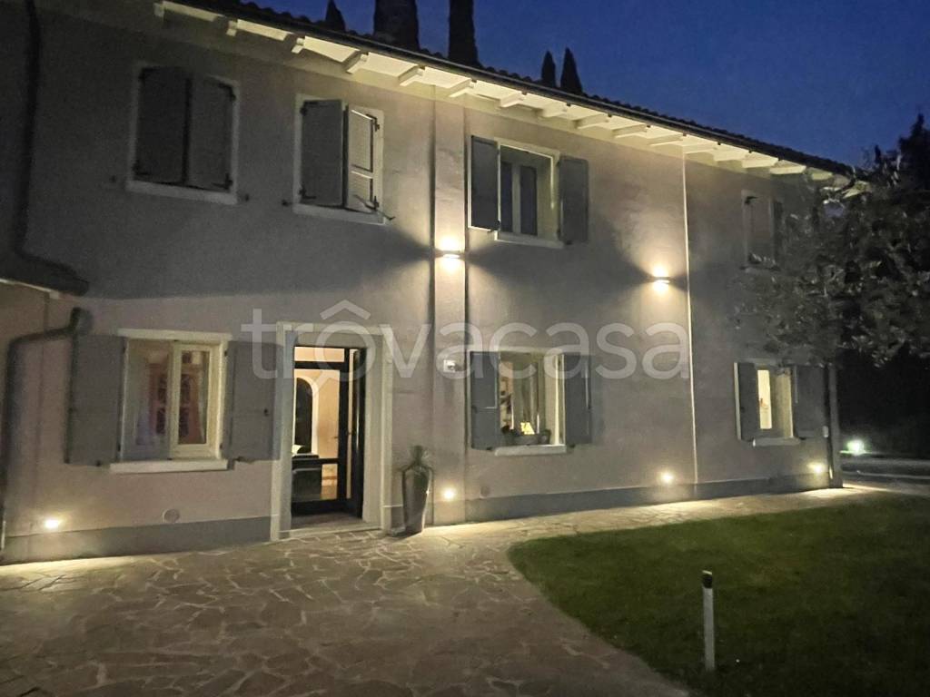 casa indipendente in vendita a San Felice del Benaco