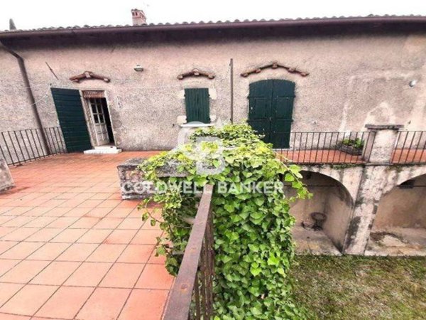 casa indipendente in vendita a San Felice del Benaco