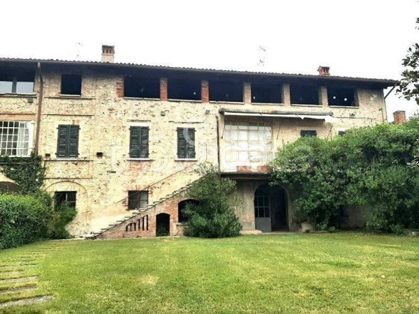 casa indipendente in vendita a San Felice del Benaco in zona Cisano