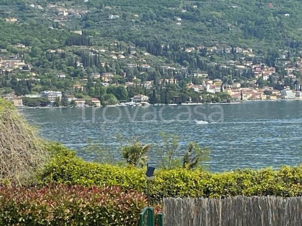 casa indipendente in vendita a San Felice del Benaco in zona Portese