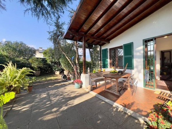 casa indipendente in vendita a San Felice del Benaco