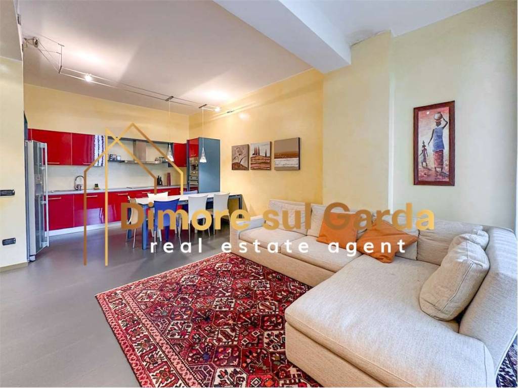 appartamento in vendita a San Felice del Benaco in zona Portese
