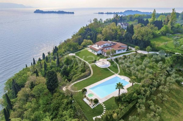 casa indipendente in vendita a San Felice del Benaco in zona Portese