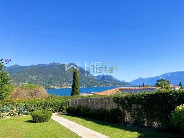 casa indipendente in vendita a San Felice del Benaco in zona Portese