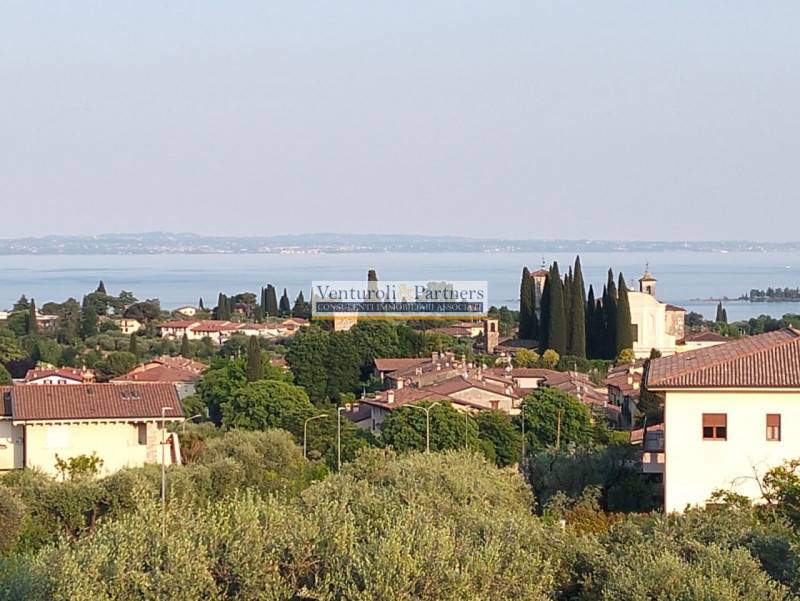 casa indipendente in vendita a San Felice del Benaco
