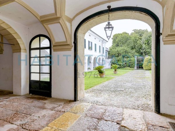 appartamento in vendita a San Felice del Benaco in zona Cisano