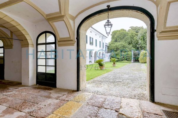 appartamento in vendita a San Felice del Benaco in zona Cisano