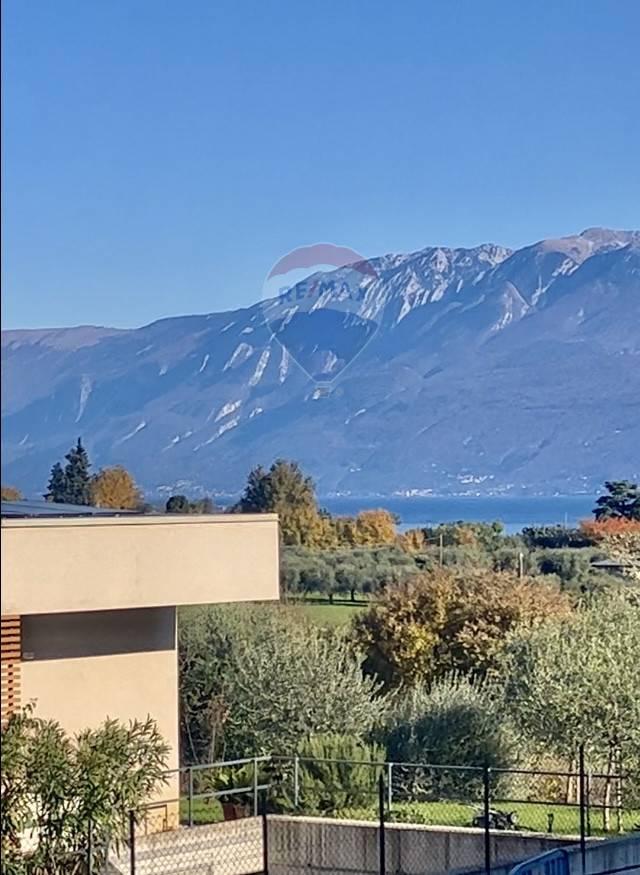 terreno edificabile in vendita a San Felice del Benaco in zona Cisano