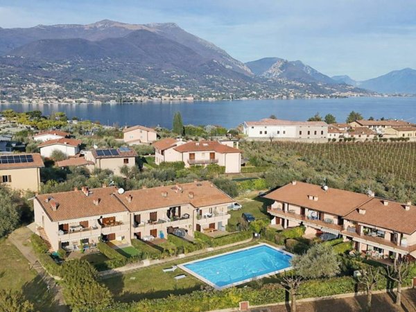 appartamento in vendita a San Felice del Benaco in zona Portese