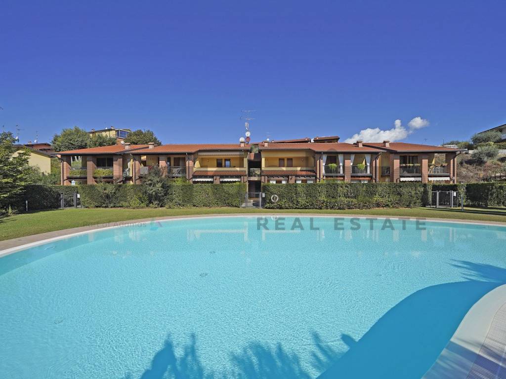 appartamento in vendita a San Felice del Benaco in zona Portese