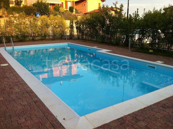 appartamento in vendita a San Felice del Benaco in zona Portese