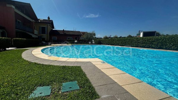 casa indipendente in vendita a San Felice del Benaco