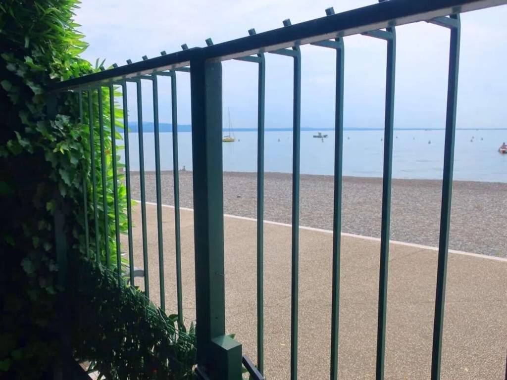 casa indipendente in vendita a San Felice del Benaco