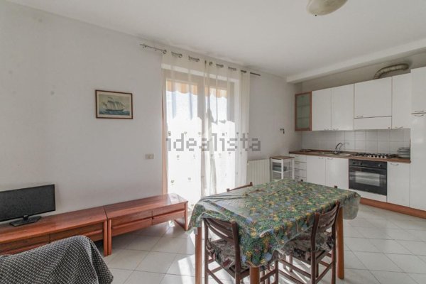 appartamento in vendita a San Felice del Benaco in zona Portese