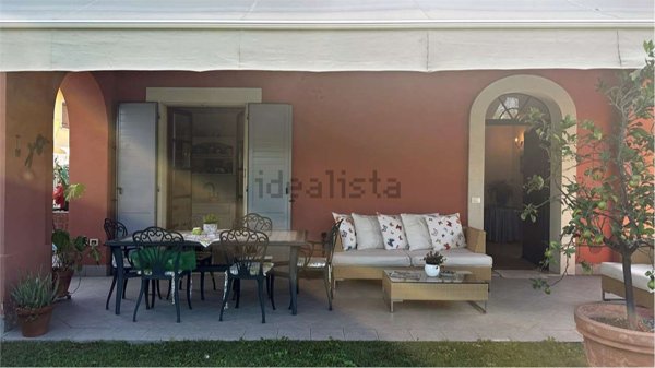 casa indipendente in vendita a San Felice del Benaco
