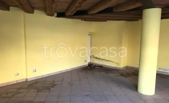 negozio in vendita a San Felice del Benaco