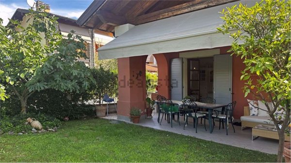 casa indipendente in vendita a San Felice del Benaco