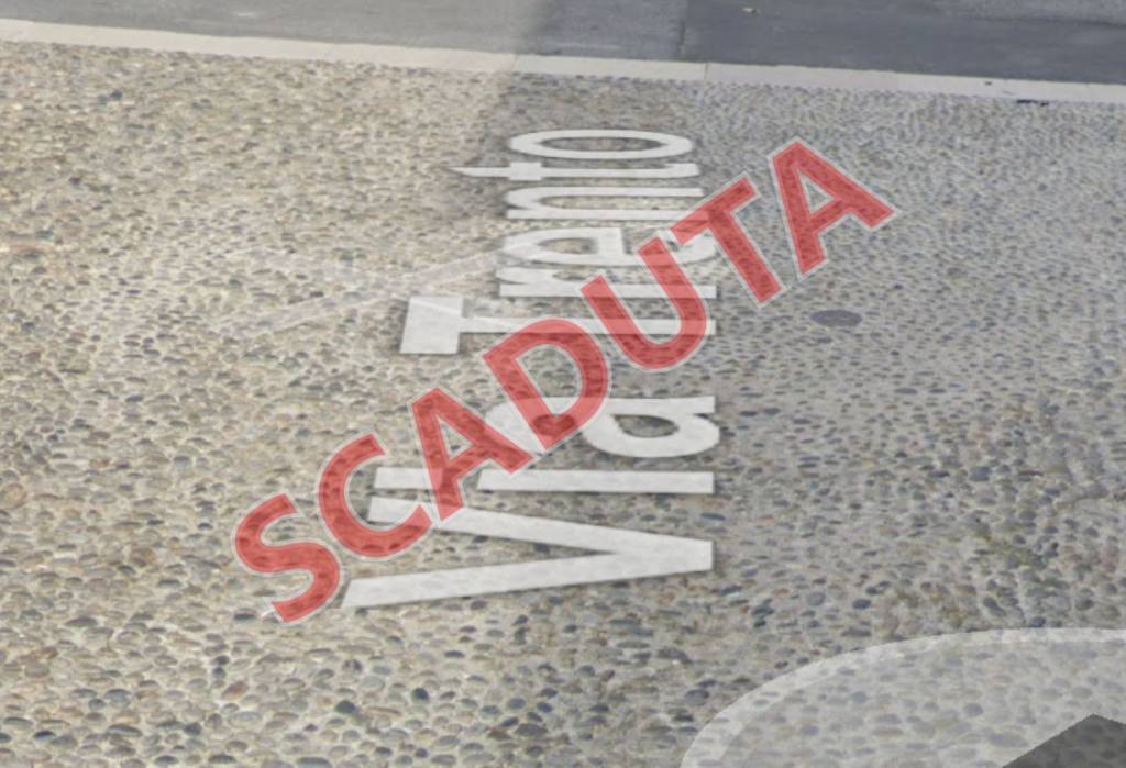 negozio in vendita a San Felice del Benaco