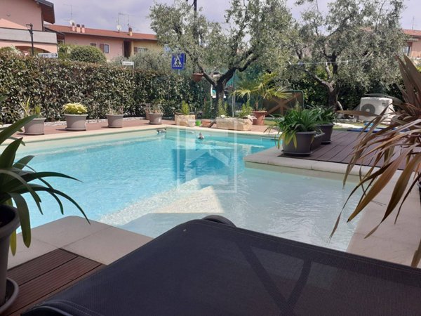 appartamento in vendita a San Felice del Benaco in zona Portese