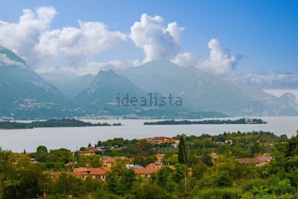 casa indipendente in vendita a San Felice del Benaco
