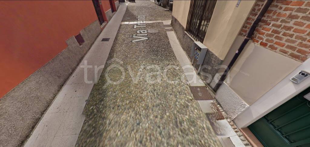 appartamento in vendita a San Felice del Benaco in zona Portese