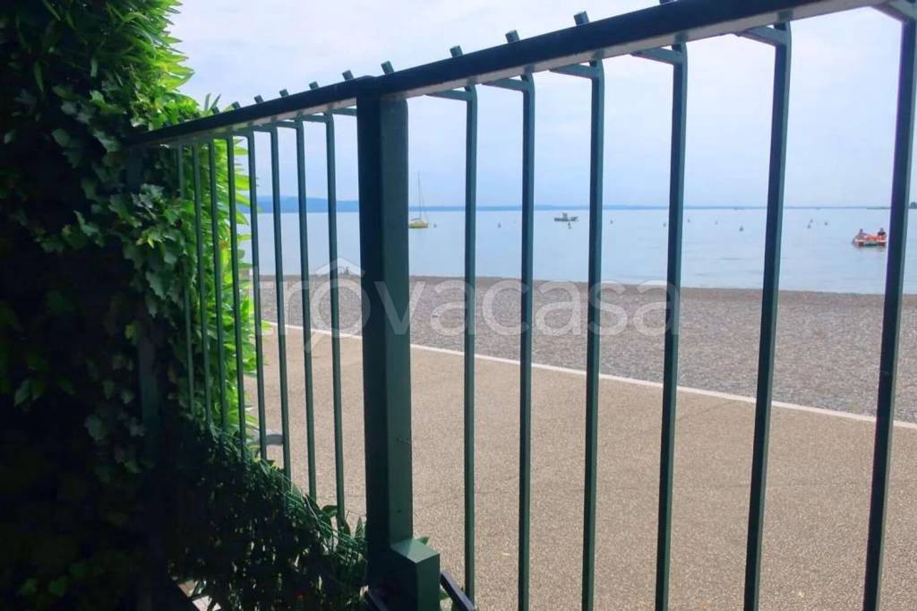 casa indipendente in vendita a San Felice del Benaco