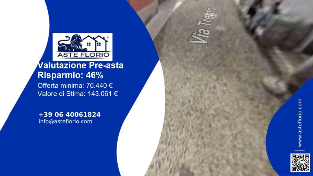 negozio in vendita a San Felice del Benaco in zona Portese