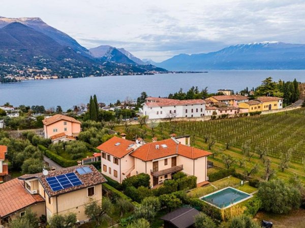 appartamento in vendita a San Felice del Benaco in zona Portese