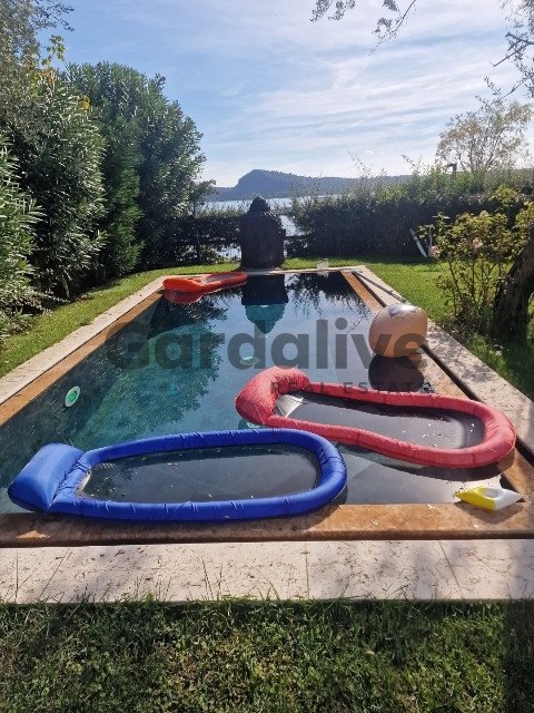 casa indipendente in vendita a San Felice del Benaco