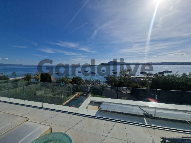 casa indipendente in vendita a San Felice del Benaco