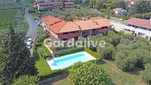 appartamento in vendita a San Felice del Benaco in zona Portese