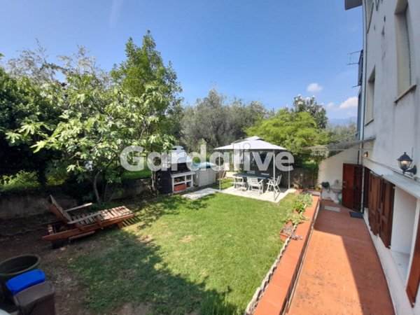 appartamento in vendita a San Felice del Benaco in zona Portese