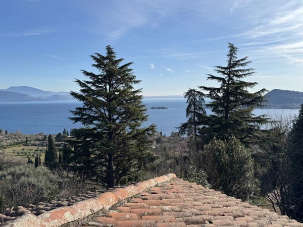 casa indipendente in vendita a San Felice del Benaco