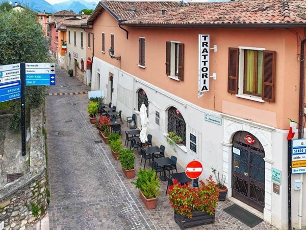 negozio in vendita a San Felice del Benaco